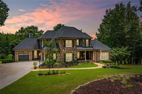 30 Rivercreek Xing, Kingston, GA 30145