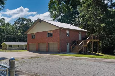 435 Broadway St, Tallapoosa, GA 30176