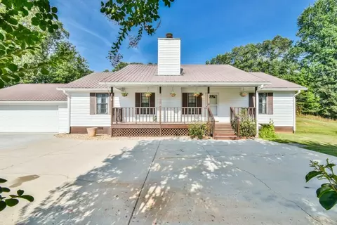 3535 Lakeview Dr, Gainesville, GA 30501
