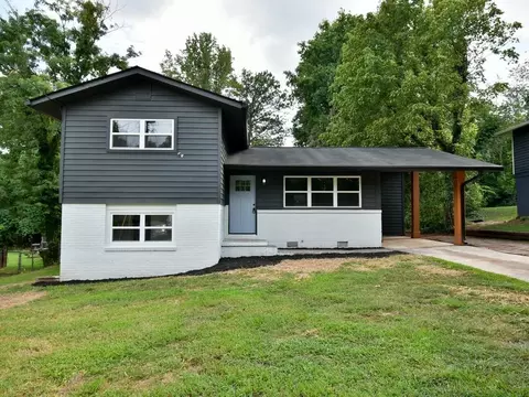 133 Oak Dr SW, Atlanta, GA 30354