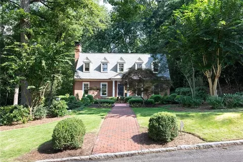 1325 Swims Valley Dr NW, Atlanta, GA 30327