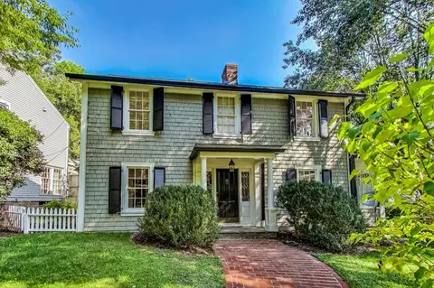569 Collier Rd, Atlanta, GA 30318