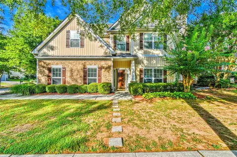 605 Austin Creek Dr, Sugar Hill, GA 30518