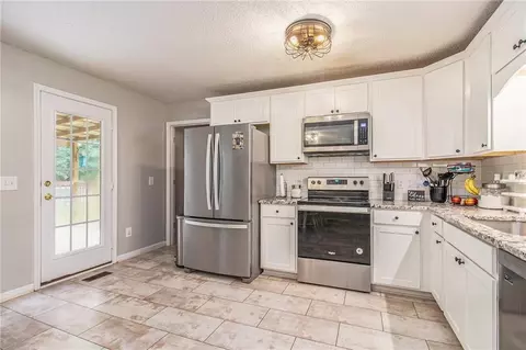32 Dry Pond Rd, Covington, GA 30016 photo 9
