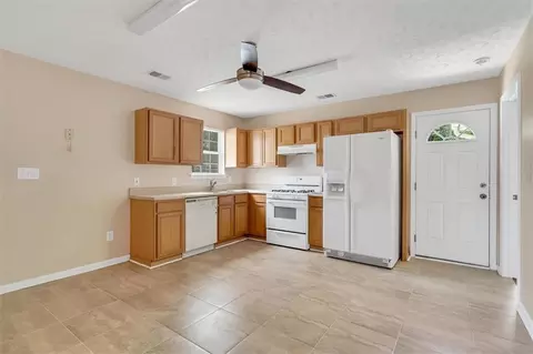 1676 Graystone Dr, Hampton, GA 30228 photo 7