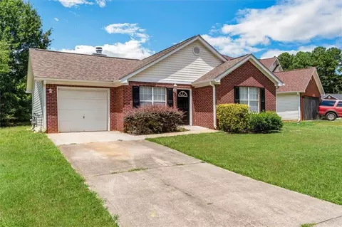 1676 Graystone Dr, Hampton, GA 30228 photo 2