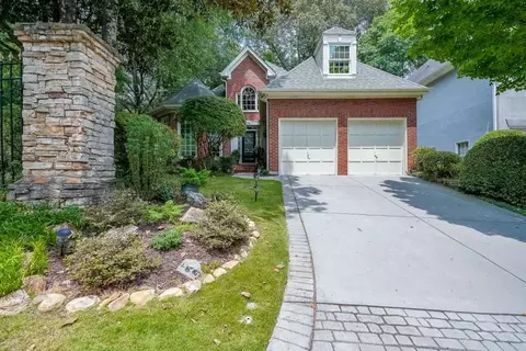 335 Ledgemont Ct NE, Atlanta, GA 30342