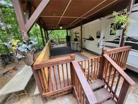 72 12th St, Ellijay, GA 30540
