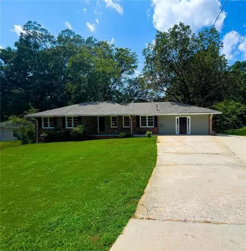 1185 Sheppard Pl, Stone Mountain, GA 30083