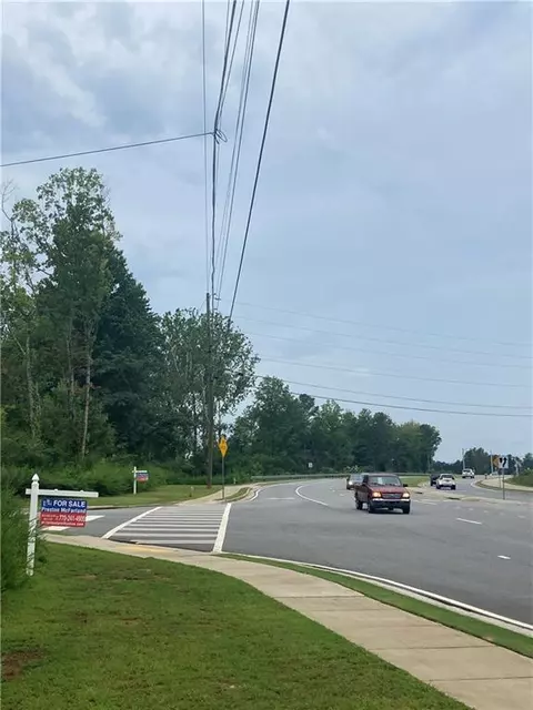 1 Pilgrim Mill Rd, Cumming, GA 30041