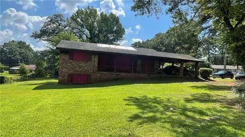 2764 Hutch Dr, Decatur, GA 30034