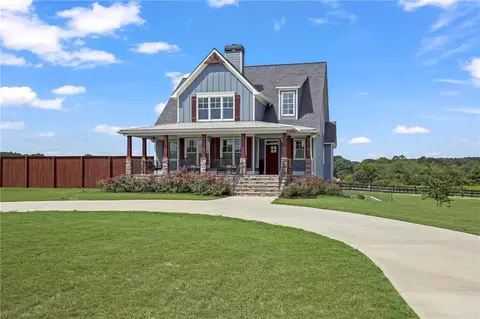 33 Ravenfield Rd, Taylorsville, GA 30178