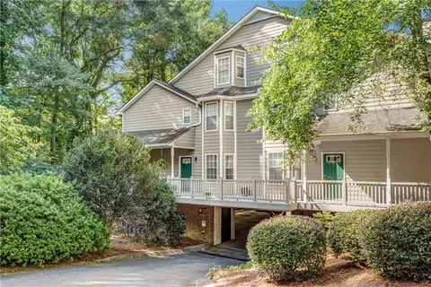 4505 Pineridge Cir, Dunwoody, GA 30338