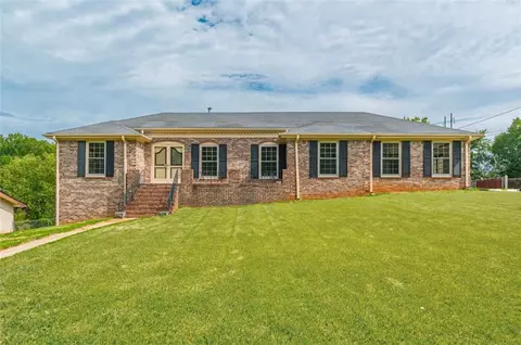 5402 Ahyoka Dr, Lake City, GA 30260
