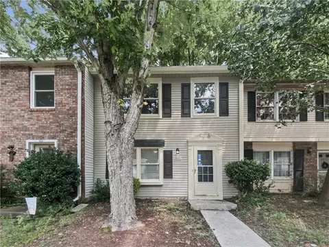 8857 Long Beach Cir, Atlanta, GA 30350