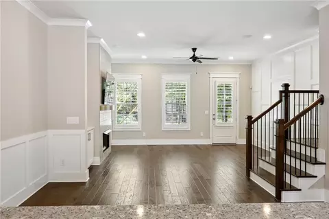 2424 Gatebury Cir, Chamblee, GA 30341 photo 9