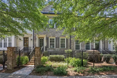 2424 Gatebury Cir, Chamblee, GA 30341