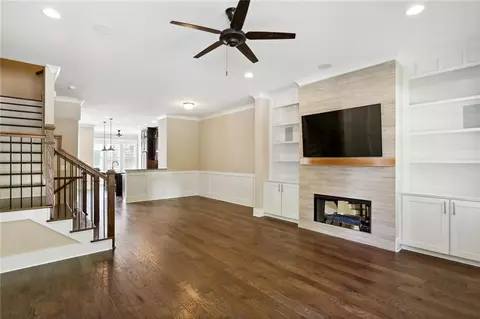 2424 Gatebury Cir, Chamblee, GA 30341 photo 3
