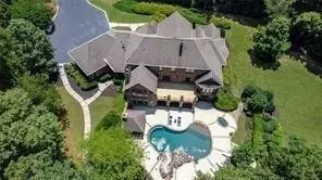 5675 Kennedy Rd, Suwanee, GA 30024