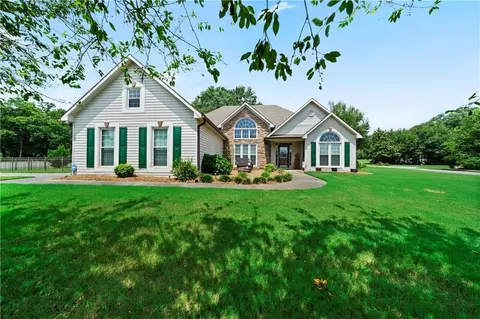 22 Foxhound Way SW, Cartersville, GA 30120