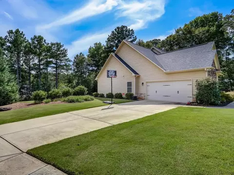 1405 Shadowstone Dr, Winder, GA 30680 photo 5