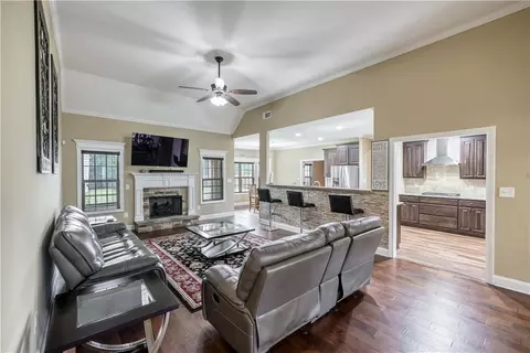813 Smallwood Trce, Hampton, GA 30228 photo 2