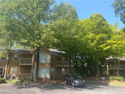 906 Country Park Dr SE, Smyrna, GA 30080