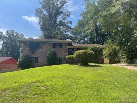 2731 Quincy Ln, Decatur, GA 30034