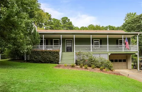 430 Saint Patrick Dr SW, Mableton, GA 30126