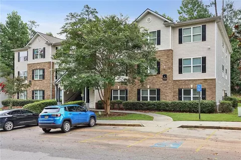 5303 Fairington Village Dr, Stonecrest, GA 30038