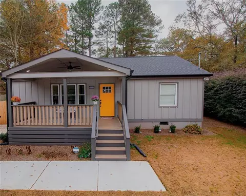 2472 Calvin Ave, East Point, GA 30344