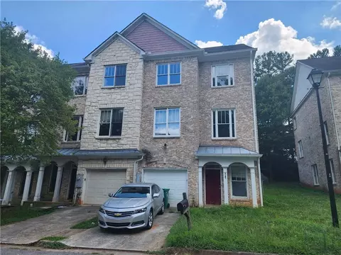 4869 Pinnacle Dr, Stone Mountain, GA 30088