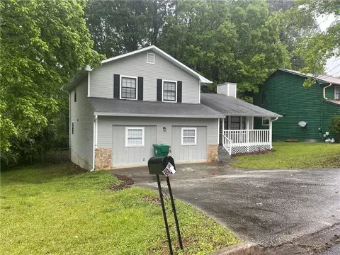 5644 Rodney Ct, Stone Mountain, GA 30087