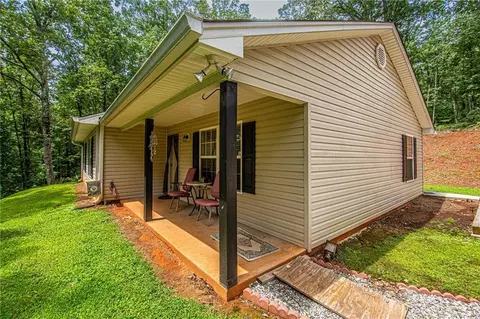 37 Elliots Ln, Dahlonega, GA 30533