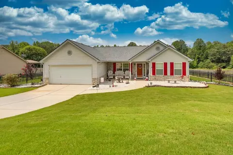 953 Jefferson Walk Cir, Jefferson, GA 30549