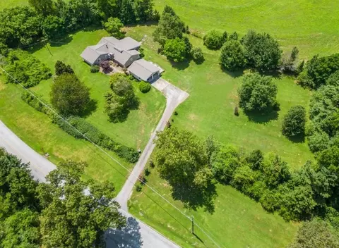 2731 Ebenezer Rd, Conyers, GA 30094
