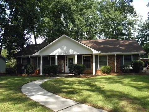 2831 Fairlane Dr, Doraville, GA 30340