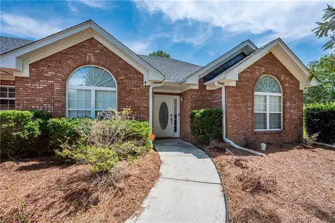 4405 Foxberry Run, Loganville, GA 30052