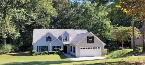 7527 Mystic Ln, Flowery Branch, GA 30542