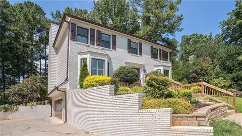 6128 Fairlong Run NW, Acworth, GA 30101