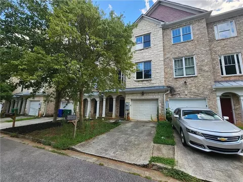 4871 Pinnacle Dr, Stone Mountain, GA 30088