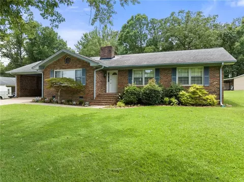 3116 Esther Dr, Gainesville, GA 30504