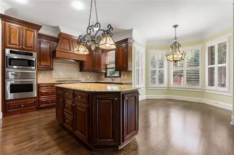 8160 Prestwick Cir, Duluth, GA 30097 photo 10