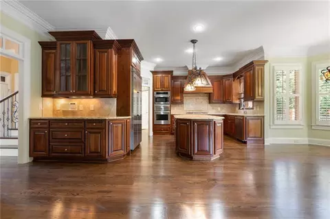 8160 Prestwick Cir, Duluth, GA 30097 photo 9
