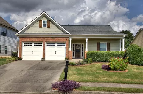 25 Penfield Dr, Cartersville, GA 30120