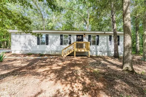 421 N Broad St, Bowman, GA 30624
