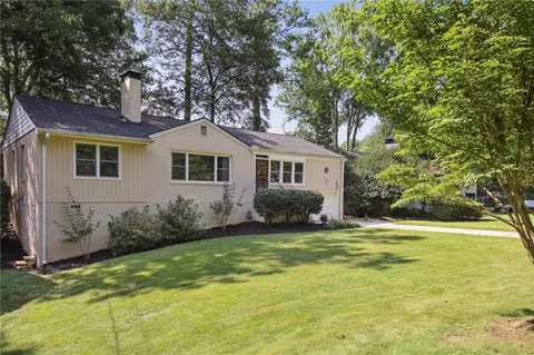 2253 Eastway Rd, Decatur, GA 30033