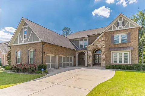 6205 Read Rd, Suwanee, GA 30024
