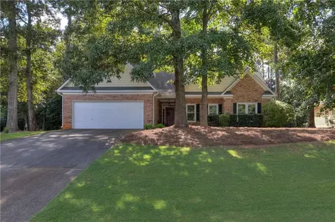 42 Carrington Dr, Cartersville, GA 30120