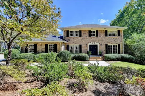 5179 Meadowlake Dr, Dunwoody, GA 30338